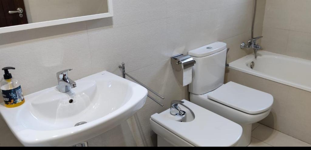 Appartamento Check-In Casas Labert Benasque Esterno foto