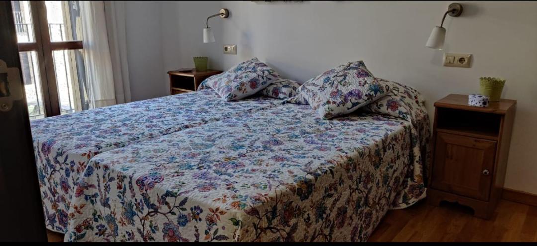 Appartamento Check-In Casas Labert Benasque Esterno foto